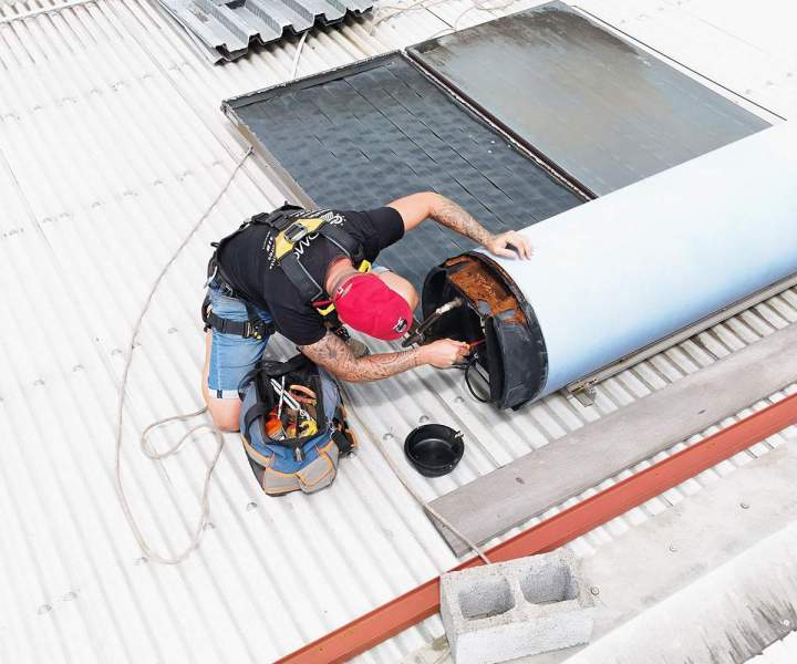 Installation chauffe eau solaire Le Tampon